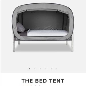 Privacy pop for twin bed